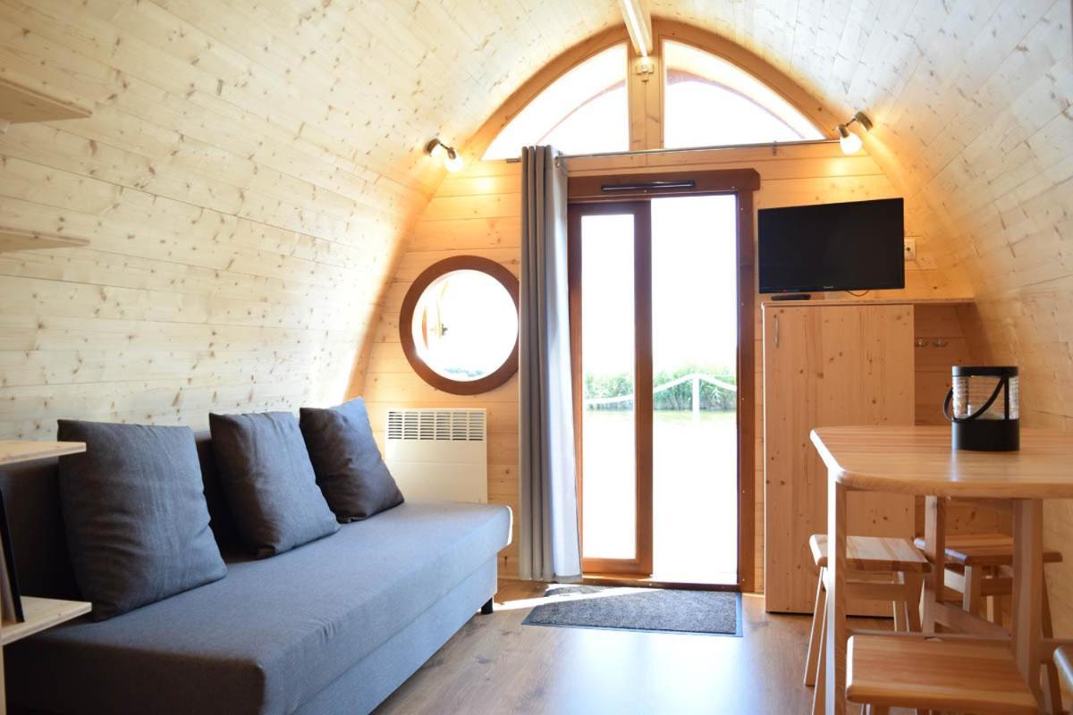Schwimmpod An Der Peene Anklam Extérieur photo
