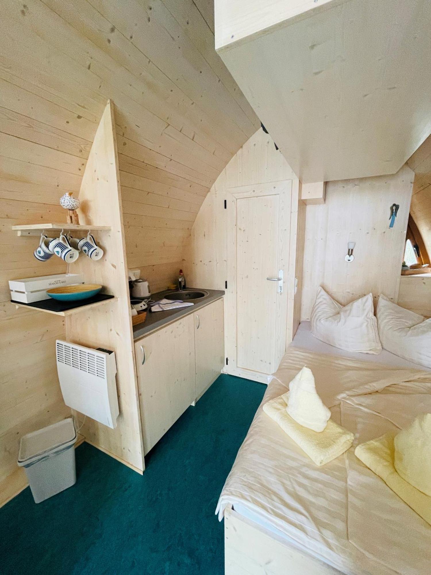 Schwimmpod An Der Peene Anklam Extérieur photo